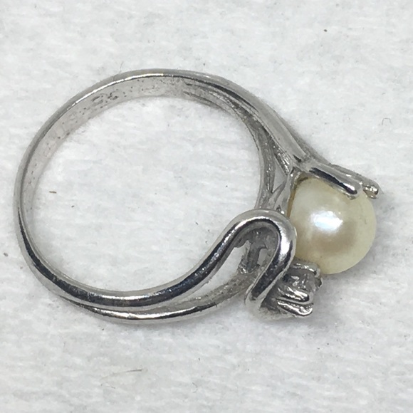Uncas Genuine Pearl Sterling Silver CZ Ring 7 - Picture 4 of 9